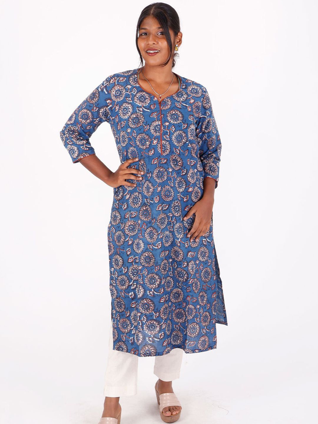 

Avishya Women Paisley Printed Sequinned Handloom Anarkali Kurta, Blue