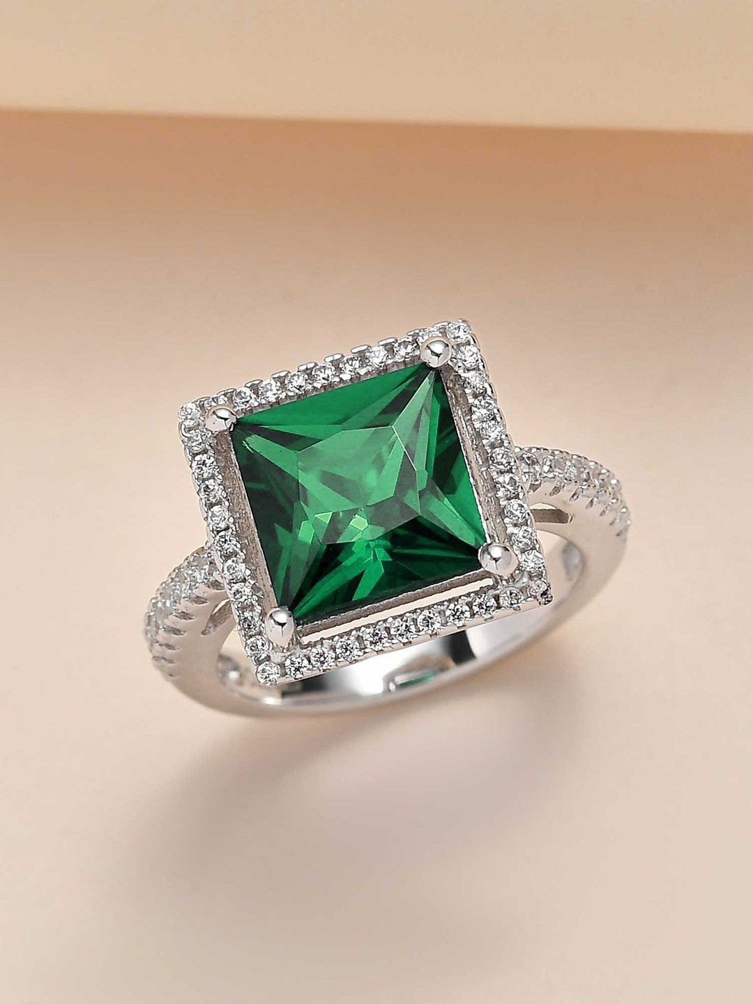 

Ornate Jewels 925 Sterling Silver Rhodium-Plated CZ Stone Studded Princess Cut Finger Ring