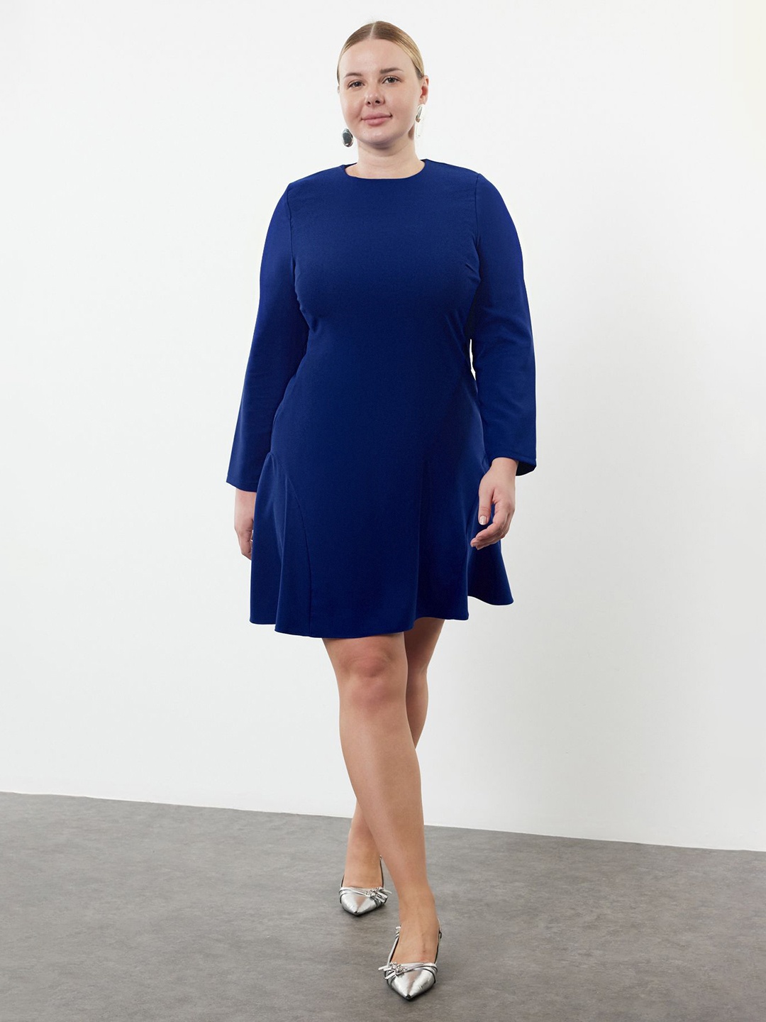 

Trendyol Fit & Flare Dress, Na