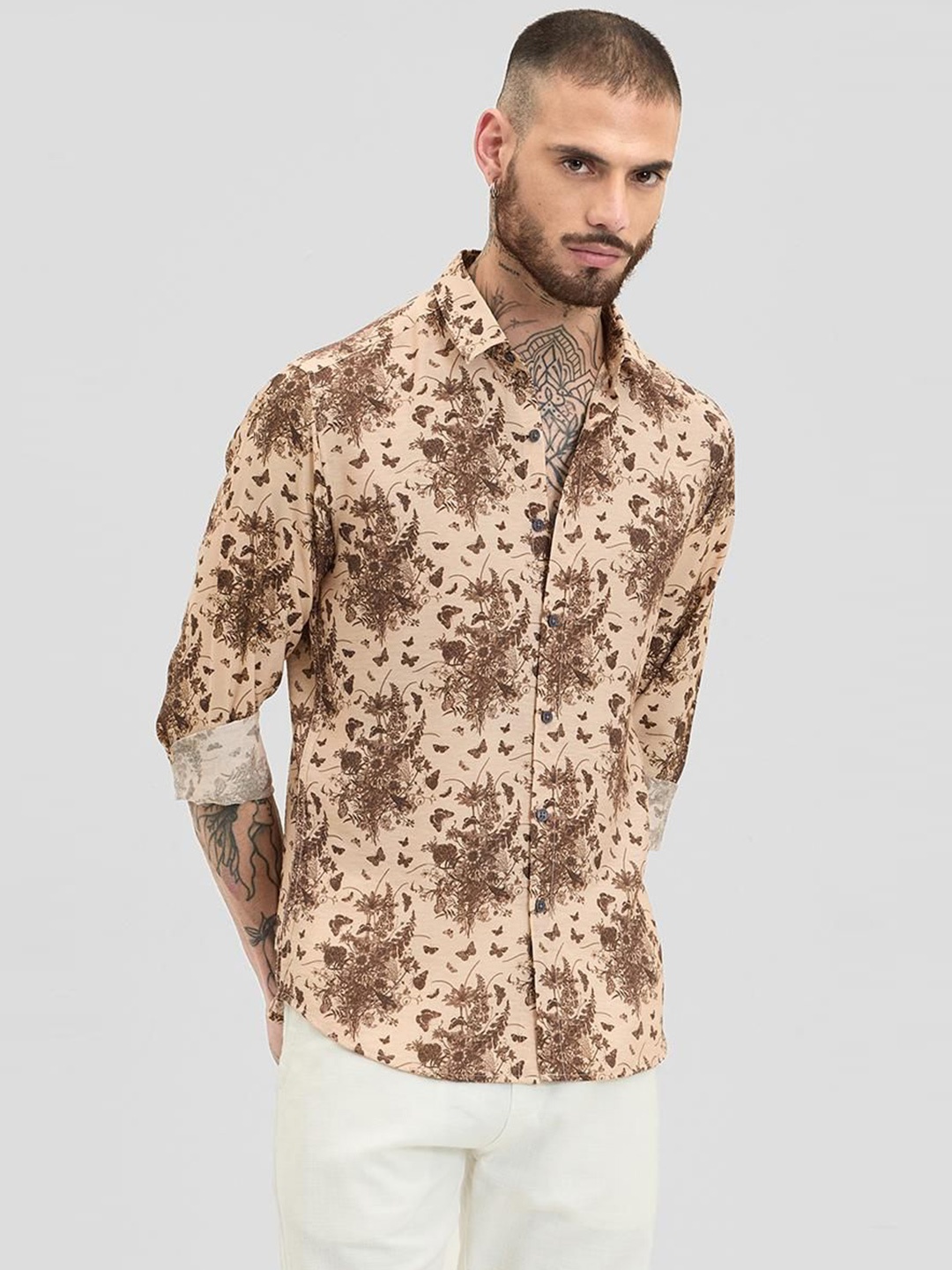 

Snitch Men Smart Spread Collar Floral Printed Casual Shirt, Beige