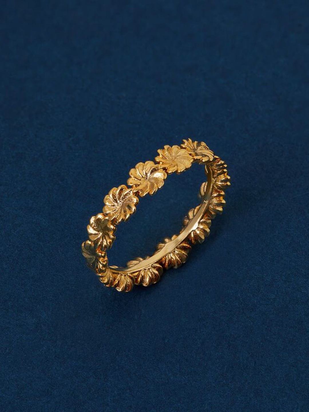 

Accessorize 14K Gold Plated Flower Finger Ring