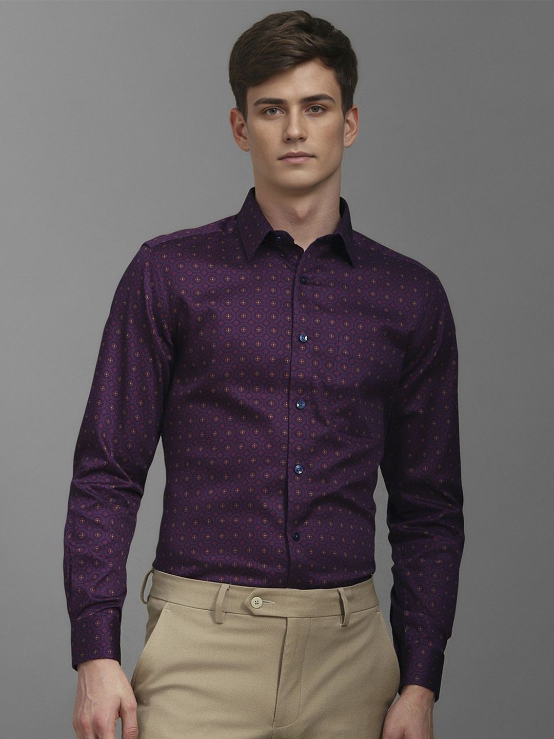 

Louis Philippe Men Classic Spread Collar Floral Printed Cotton Formal Shirt, Purple