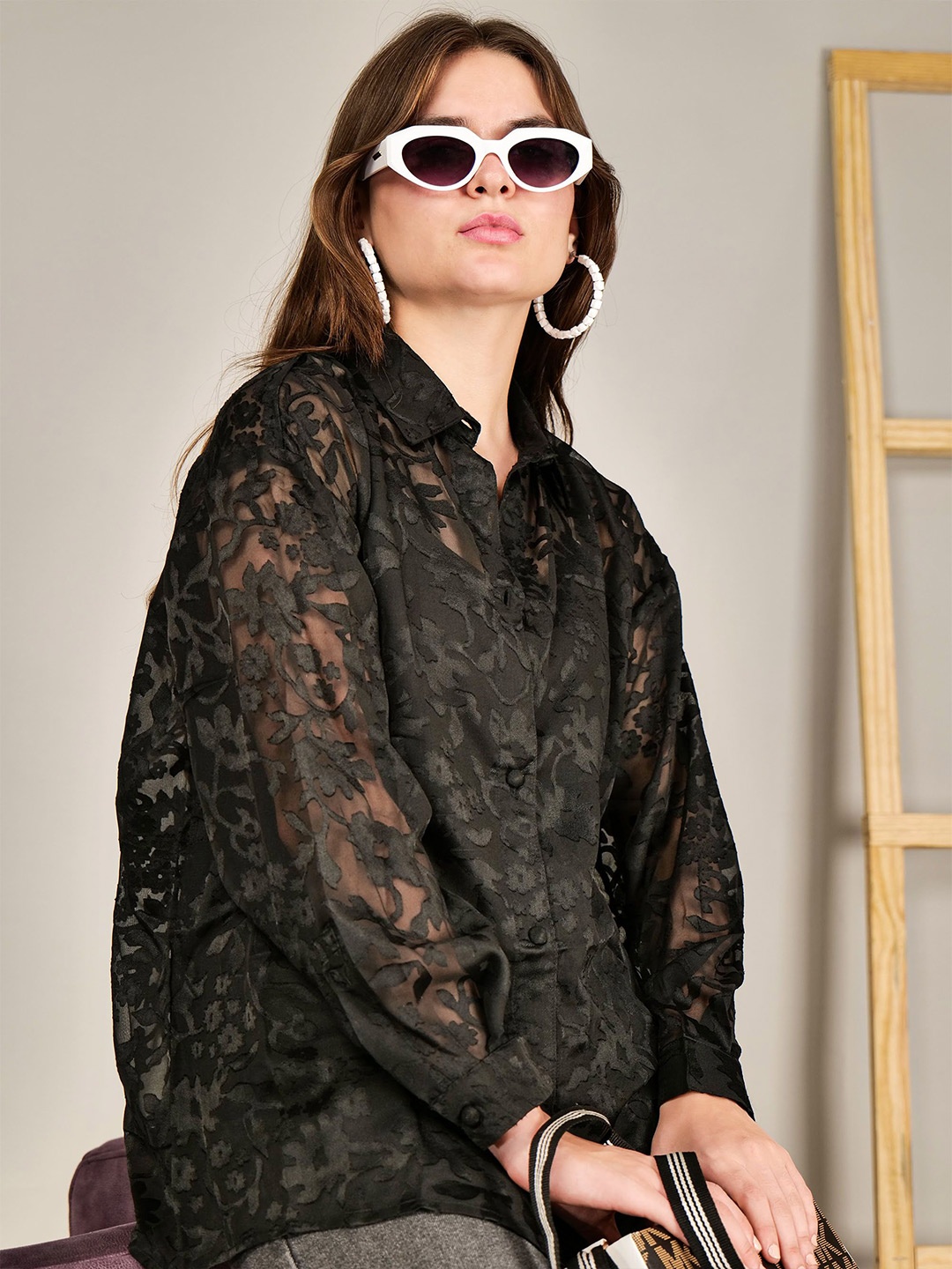 

THE BLACK LOVER Women Floral Print Shirt Style Top