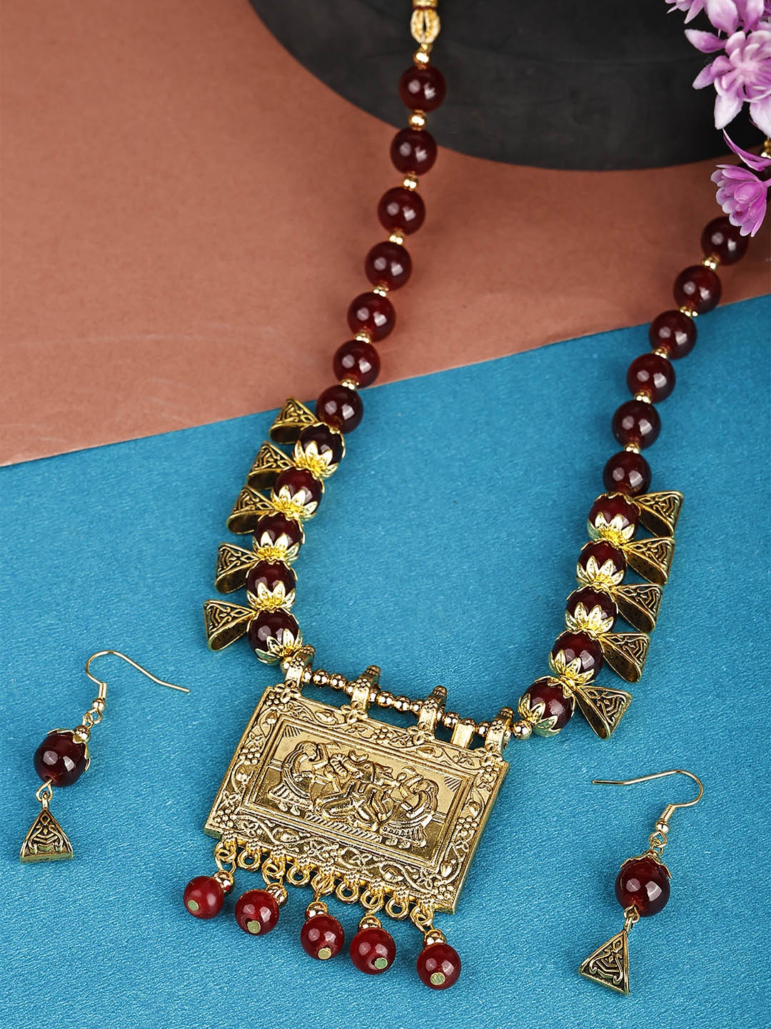 

SUNHARI Gold-Plated Beaded Square Ganesh Design Jewellery Set