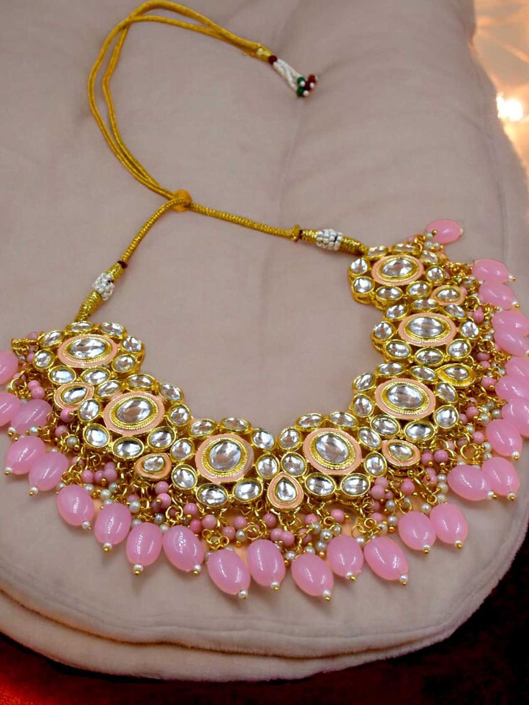 

TISHUL JEWELS Gold-Plated Stones Studded & Beaded Jewellery Set