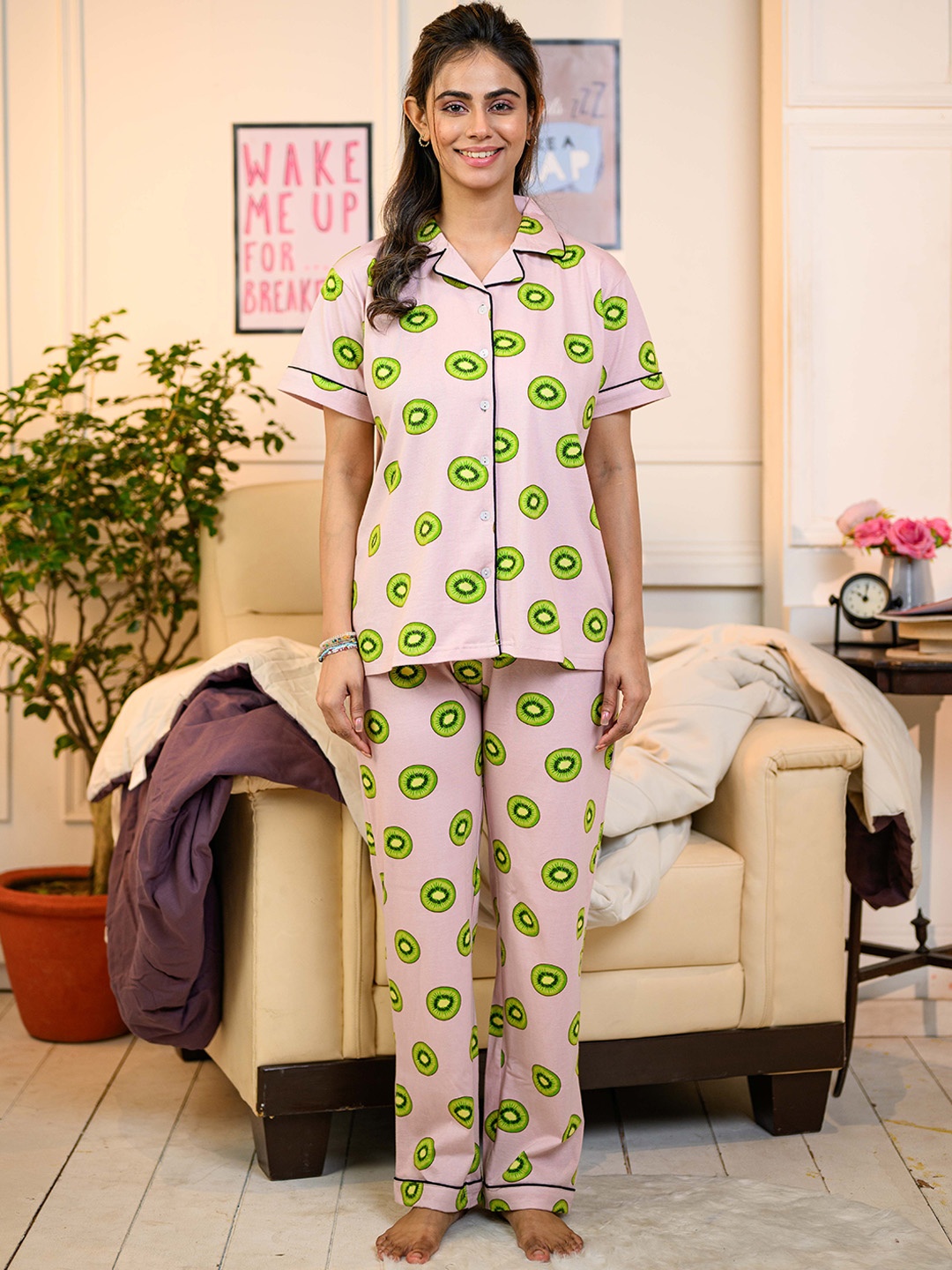 

NAP STORY Kiwi Printed Shirt & Pyjama Nightsuit, Pink