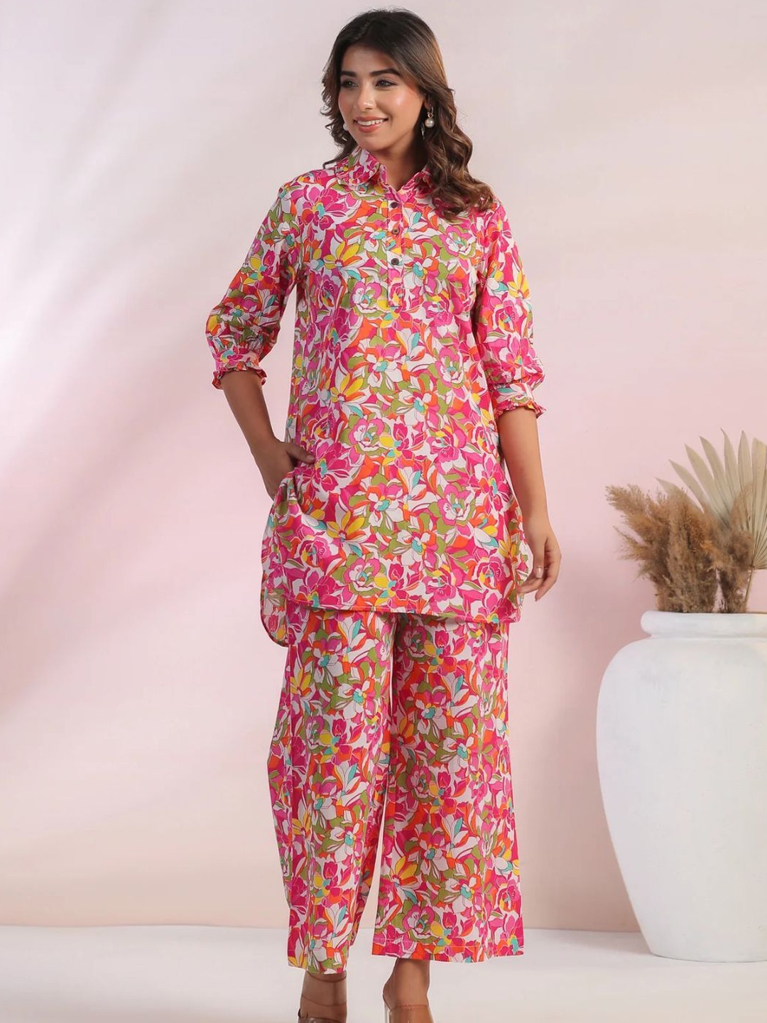

NIJANAND TEXTILE Printed Pure Cotton Shirt With Trouser, Pink