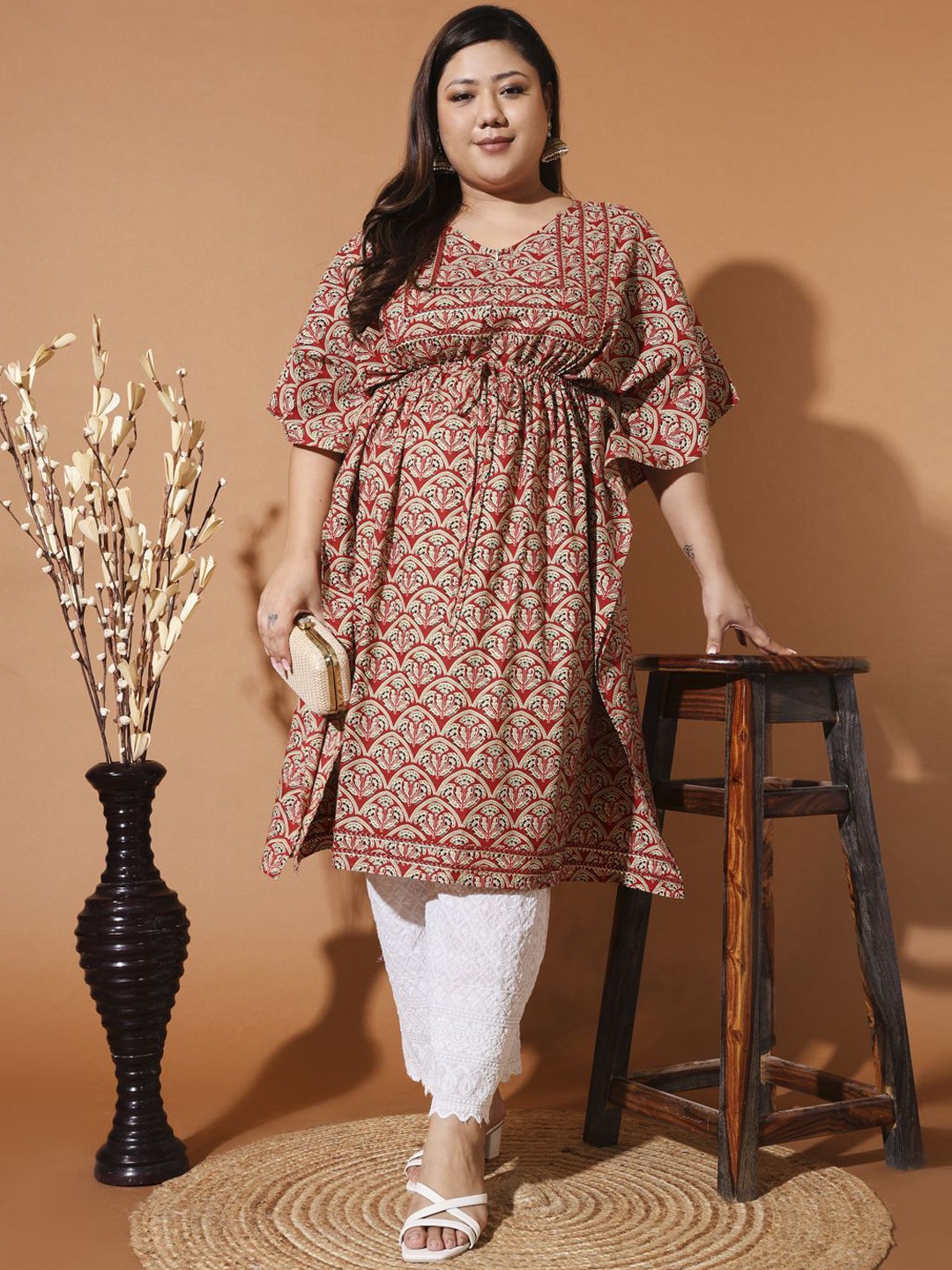

MOOBA Plus Size V-Neck Ethnic Motifs Printed Pure Cotton Kaftan Kurta with Trousers, Maroon