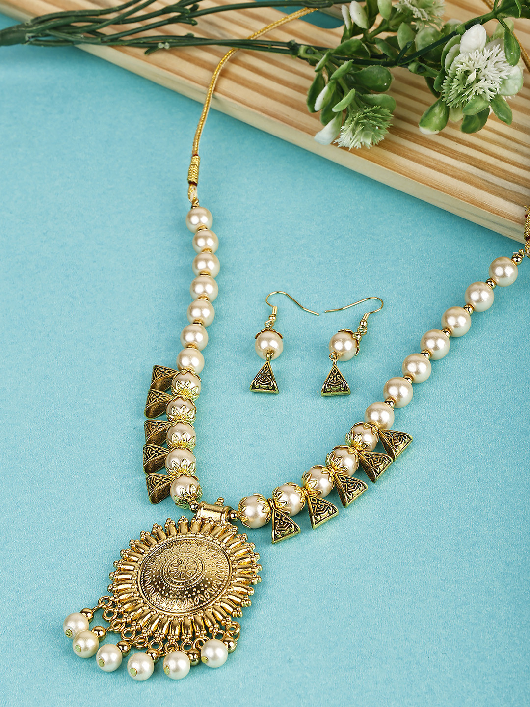 

SUNHARI Gold-Plated Beaded Oxidised Jewellery Set