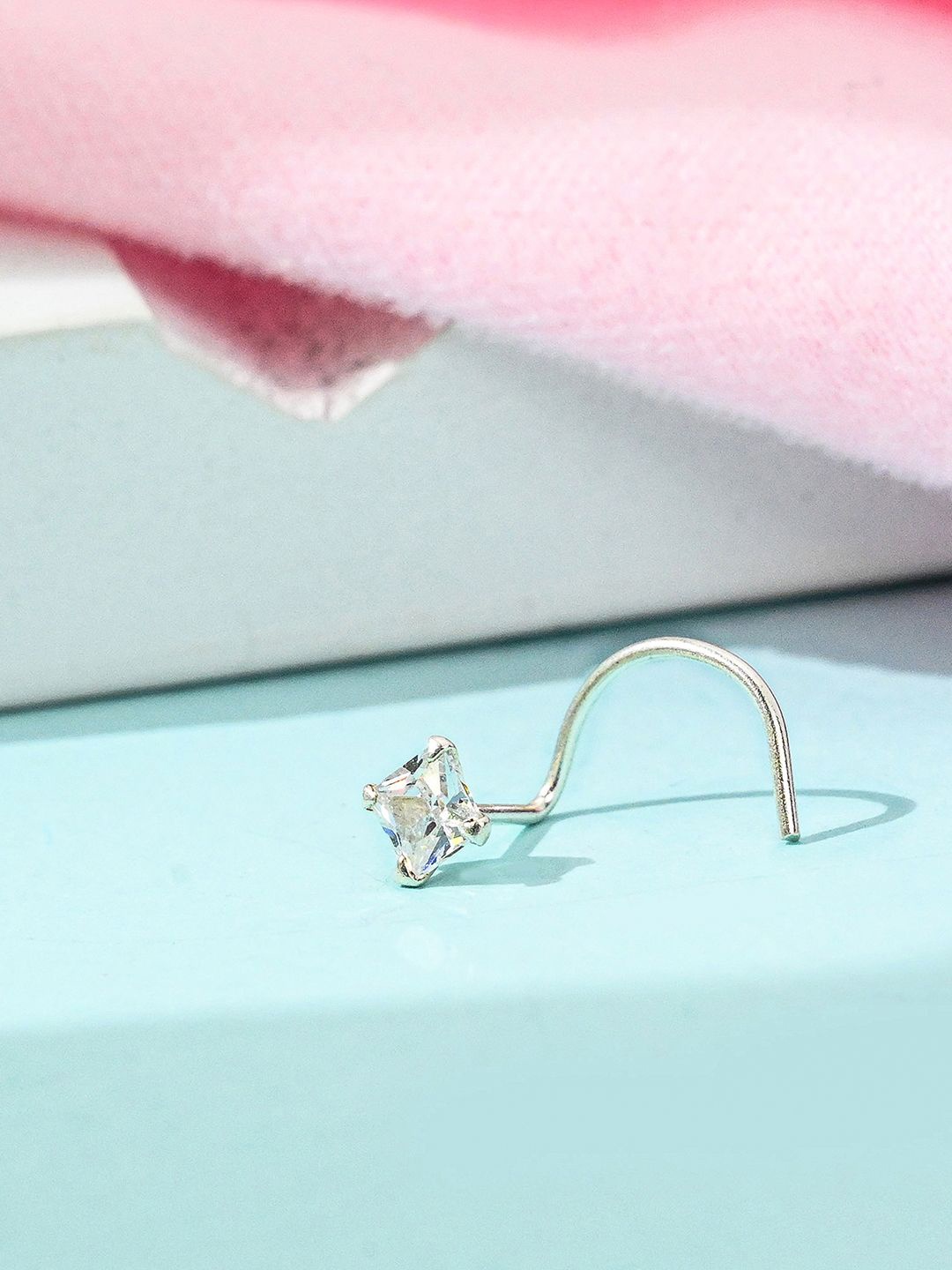 

TOUCH925 Silver Cubic Zirconia Stud Nosepin