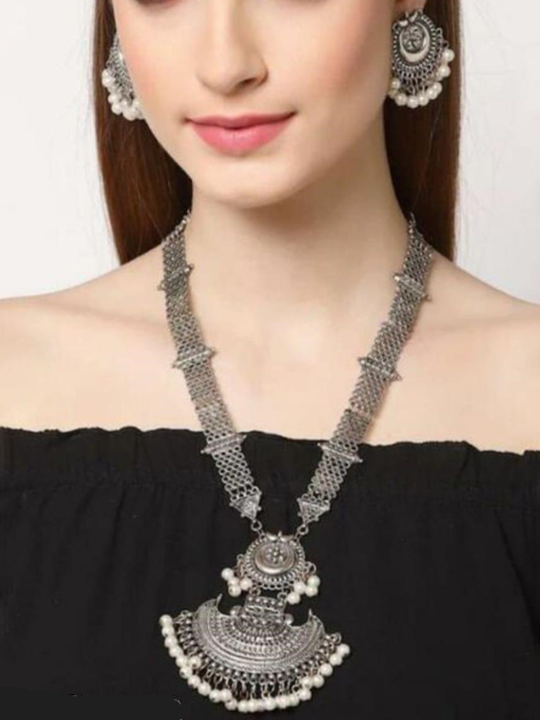 

SUNHARI Oxidised Artificial Beads Studded Jewellery Set, Silver