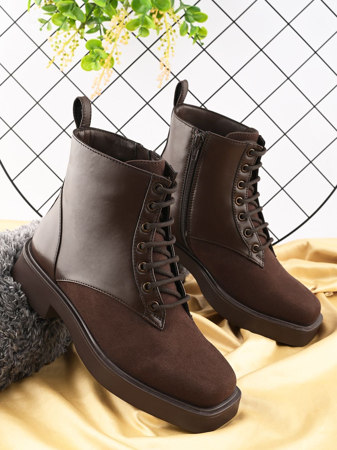 

The Roadster Lifestyle Co. Women Casual Ankle Regular Boots, Brown