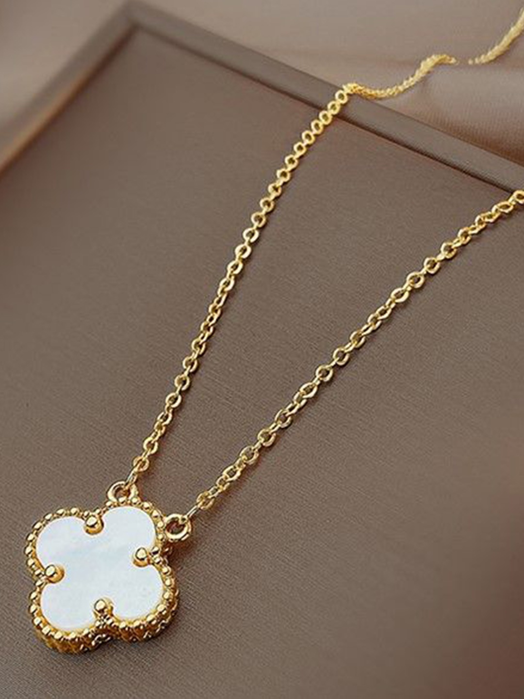 

JEWILLEY Women Gold Plated Necklace