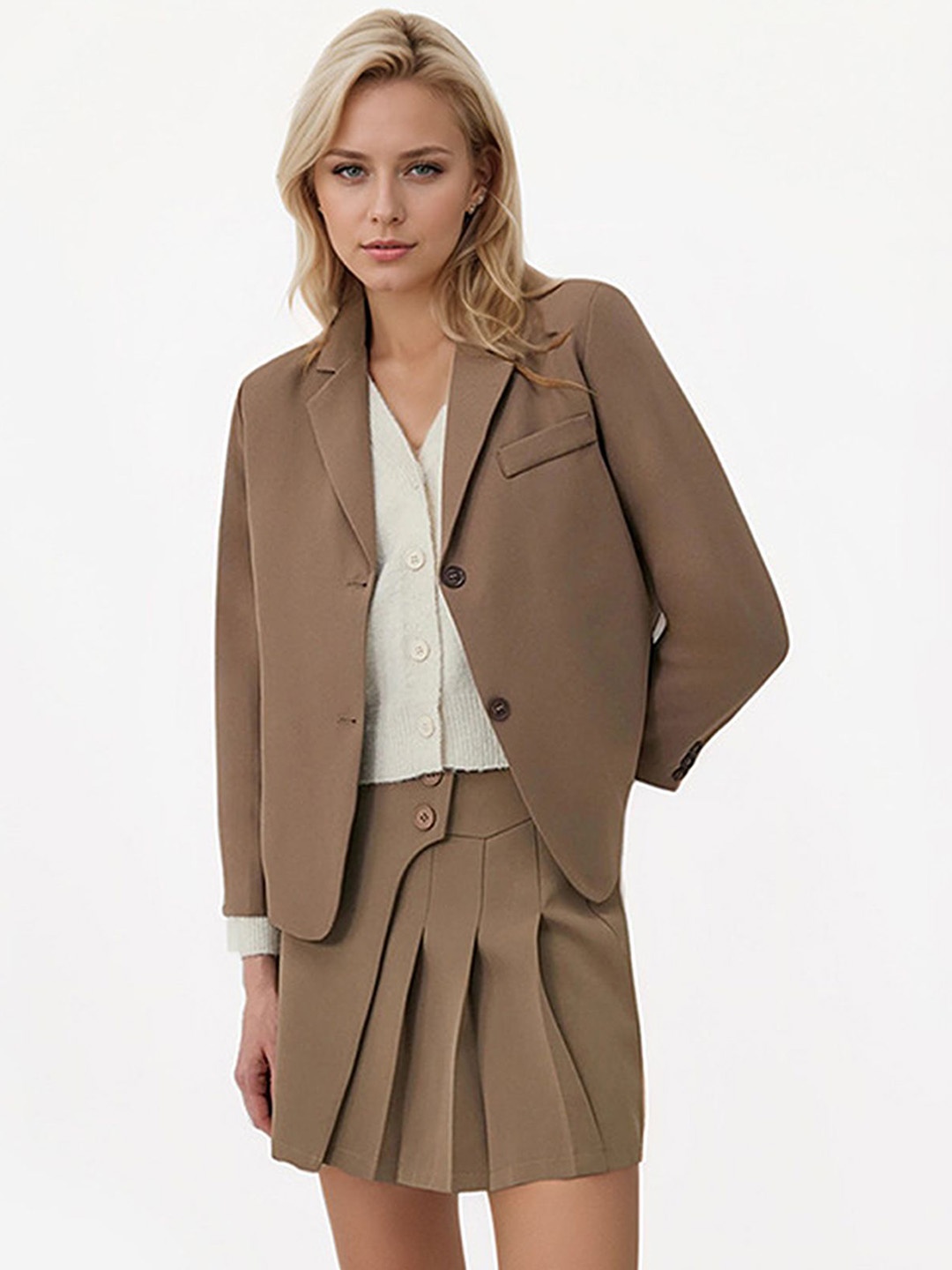 

LULU & SKY Boxy Fit Single Breasted Blazer, Brown