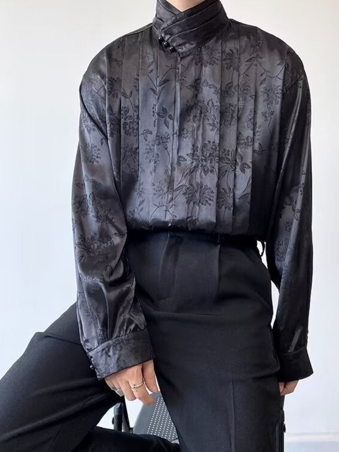 

HERE&NOW Men Original Floral Printed Oversized Casual Shirt, Black