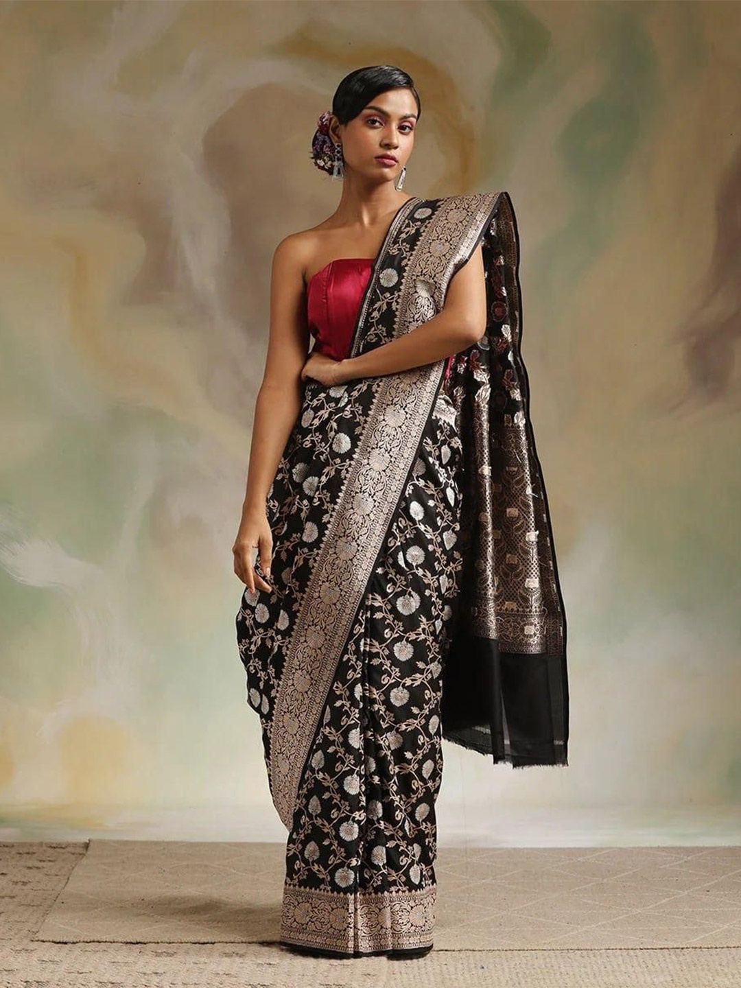 

Caracola Woven Design Zari Banarasi Saree, Black