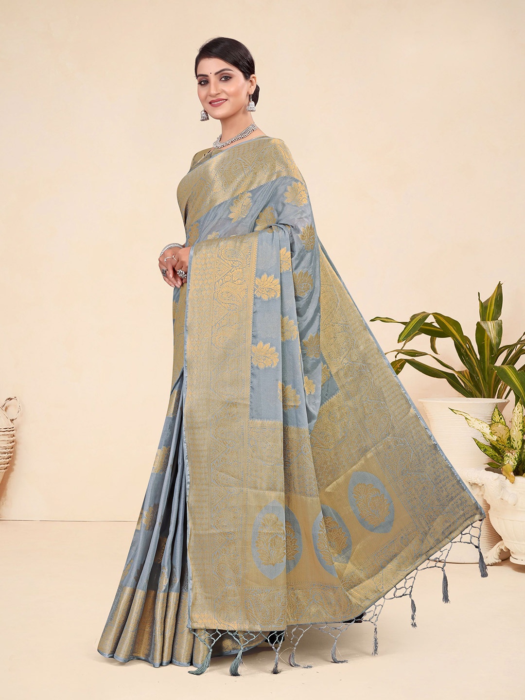 

KSM PRINTS Woven Design Zari Saree, Grey
