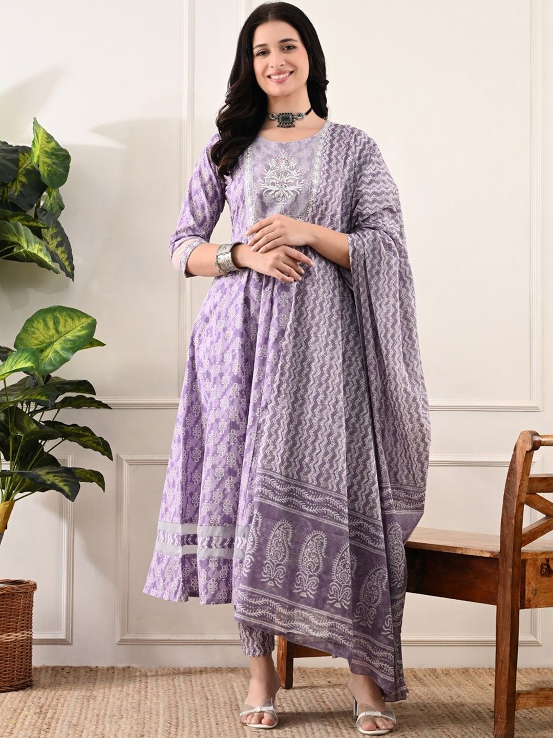 

DHROOV TARA Printed Regular Thread Work Pure Cotton Kurta with Trousers & Dupatta, Lavender