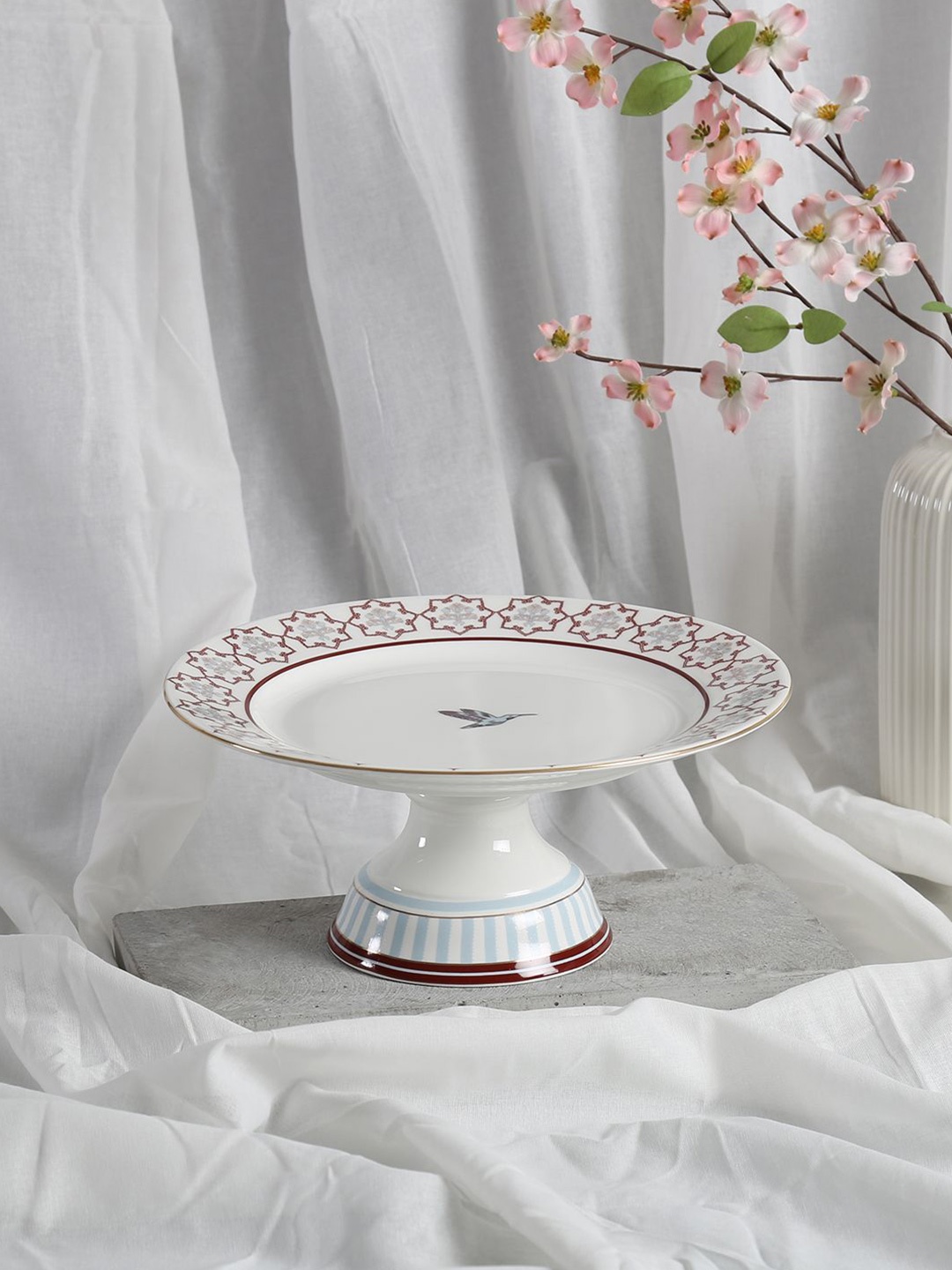 

India Circus by Krsnaa Mehta Unisex Bone China Cake Stand, Pink