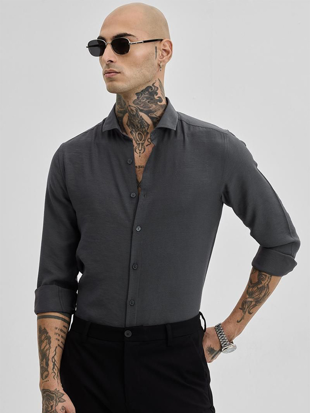 

Snitch Men Smart Spread Collar Solid Linen Slim Fit Formal Shirt, Charcoal