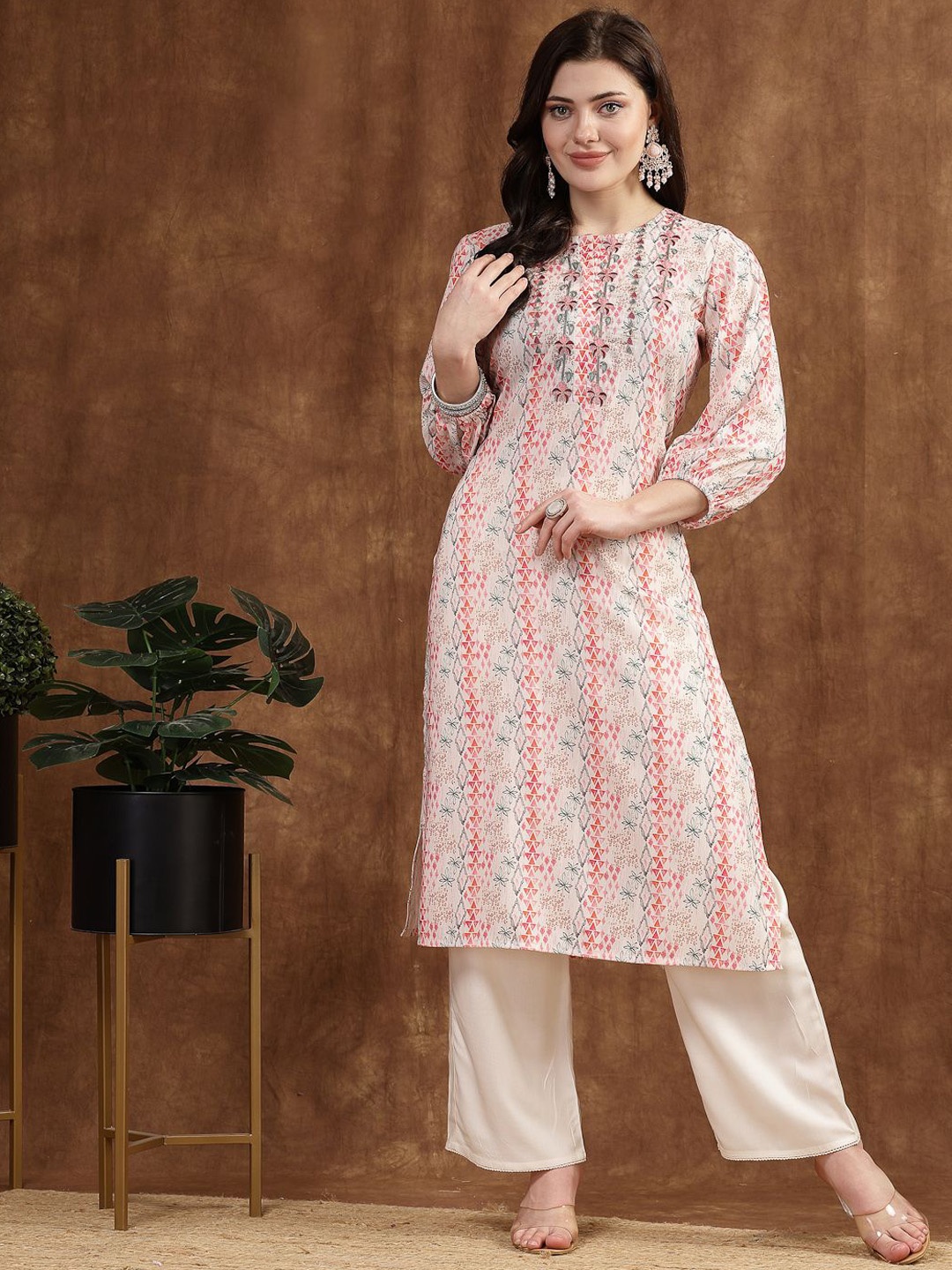 

Nayam By Lakshita Geometric Printed Regular Thread Work Kurta With Palazzo, Pink