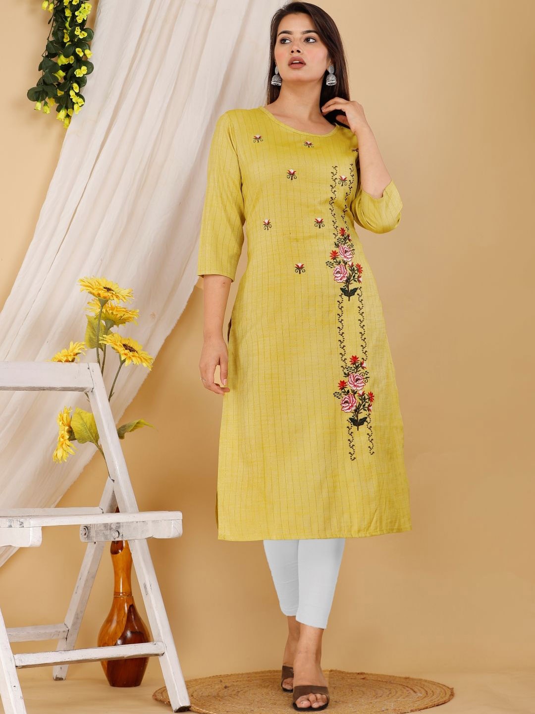 

Mehsoos Women Embroidered Thread Work Straight Kurta, Yellow