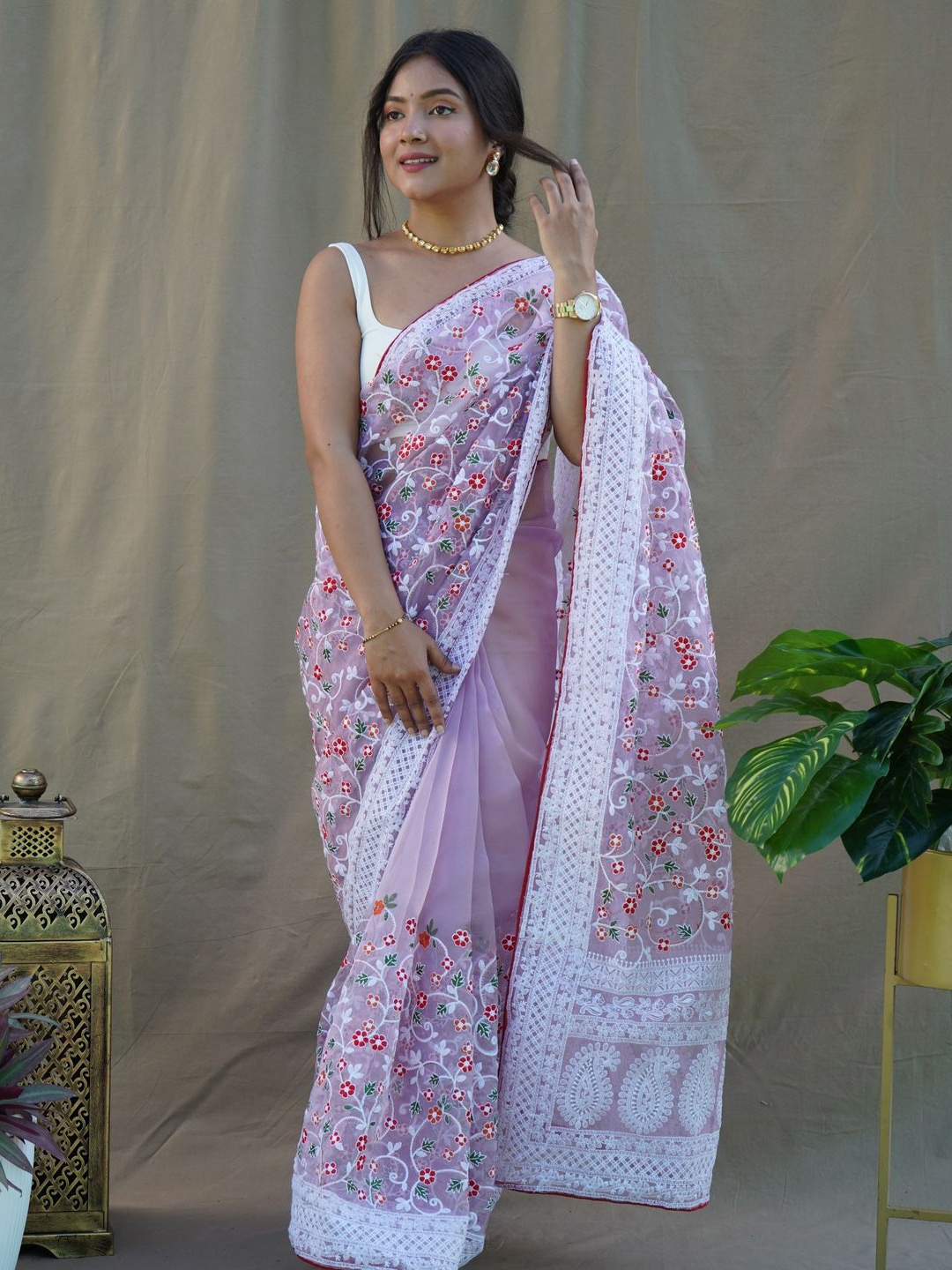 

Anouk Floral Embroidered Organza Saree, Purple