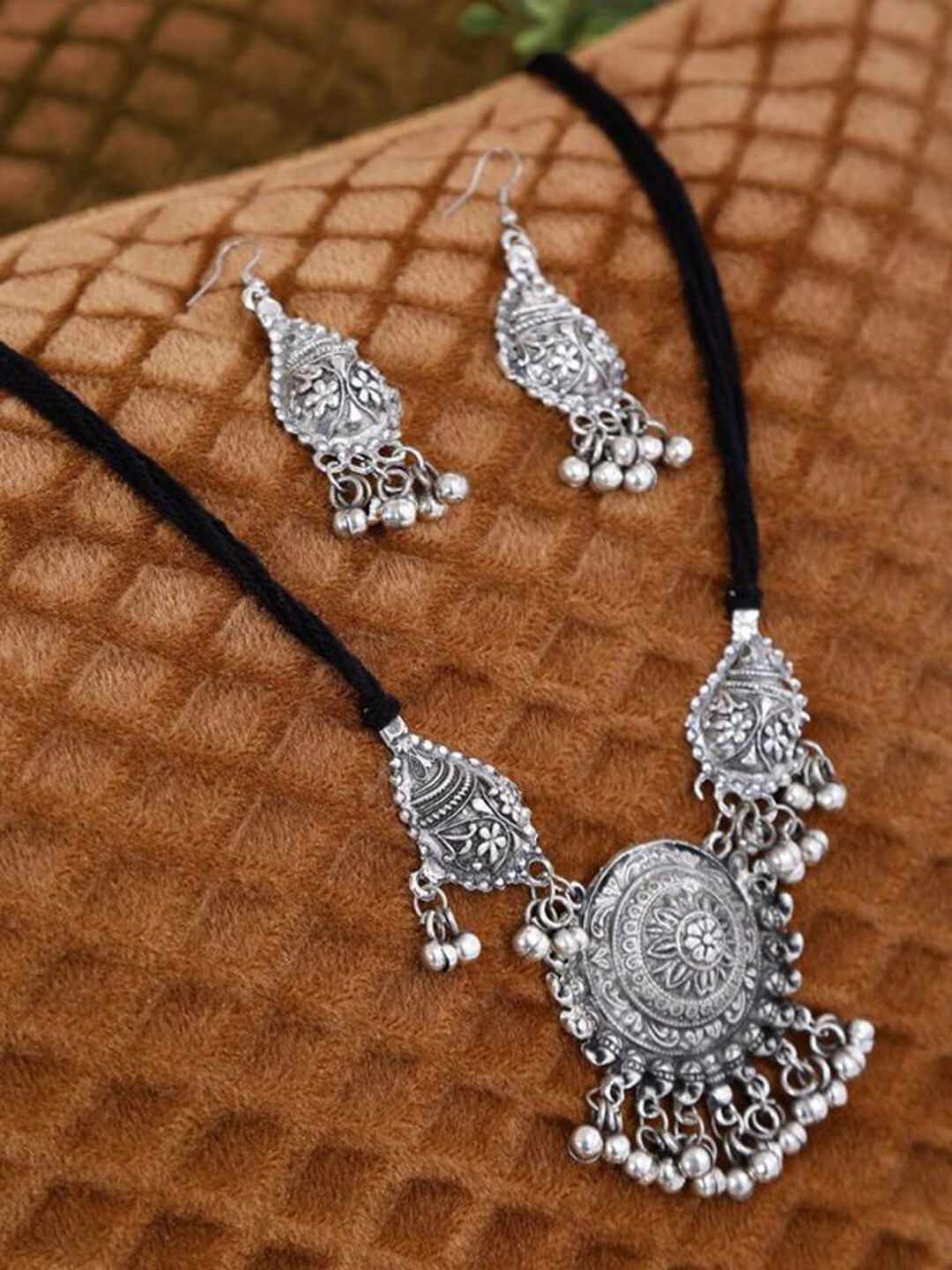 

SUNHARI Silver-Plated Pearl-Beaded Jewellery Set