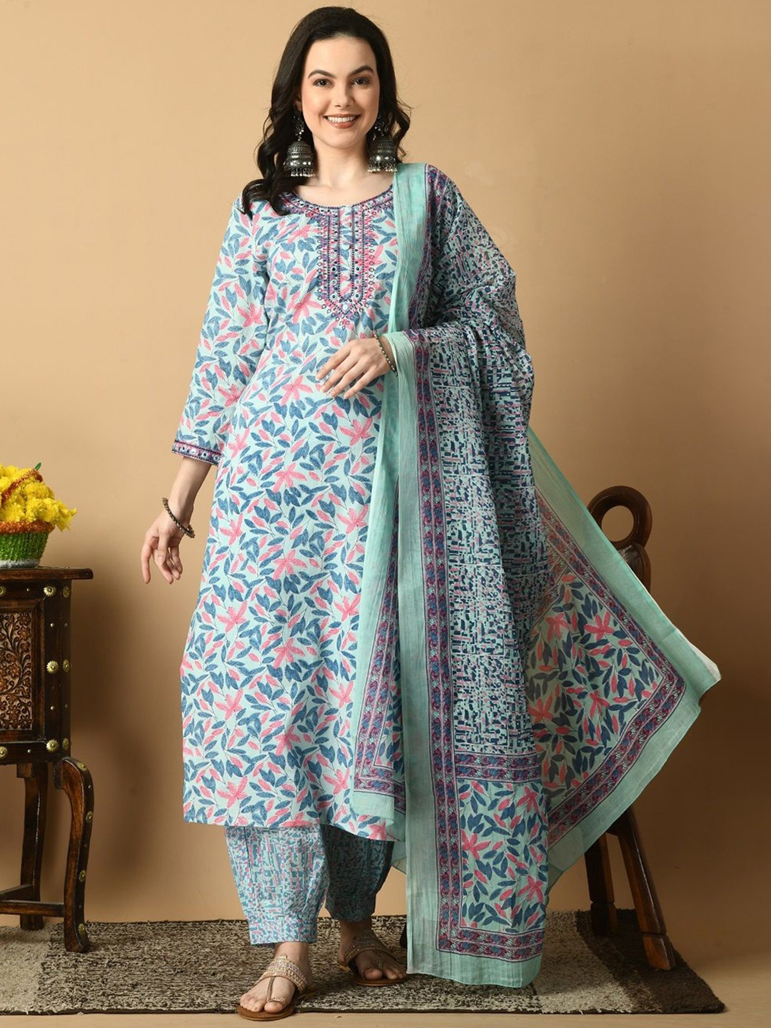 

Stitch up thread Ethnic Motifs Printed Straight Kurta with Salwar & With Dupatta, Blue