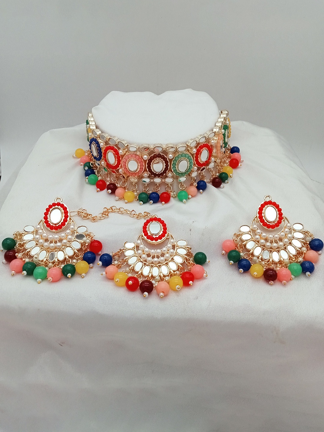 

SUNHARI Gold-Plated Stone Studded & Beaded Jewellery Set