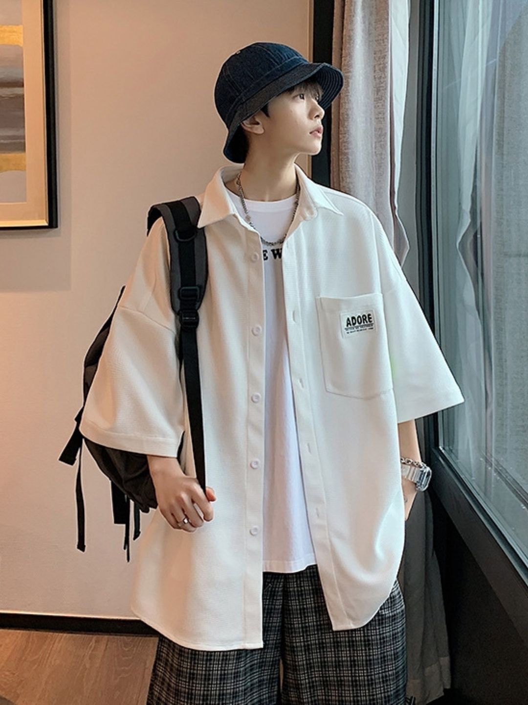 

HERE&NOW Men Original Self Design Applique Casual Shirt, White