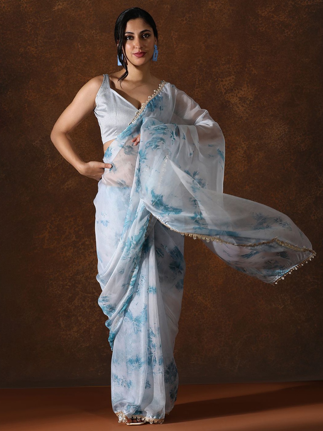 

Mitera Tie and Dye Beads and Stones Pure Chiffon Saree, White