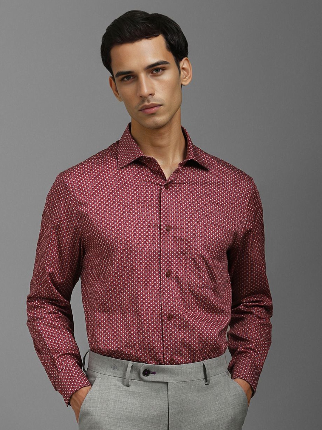 

Louis Philippe Men Classic Spread Collar Floral Printed Cotton Formal Shirt, Maroon