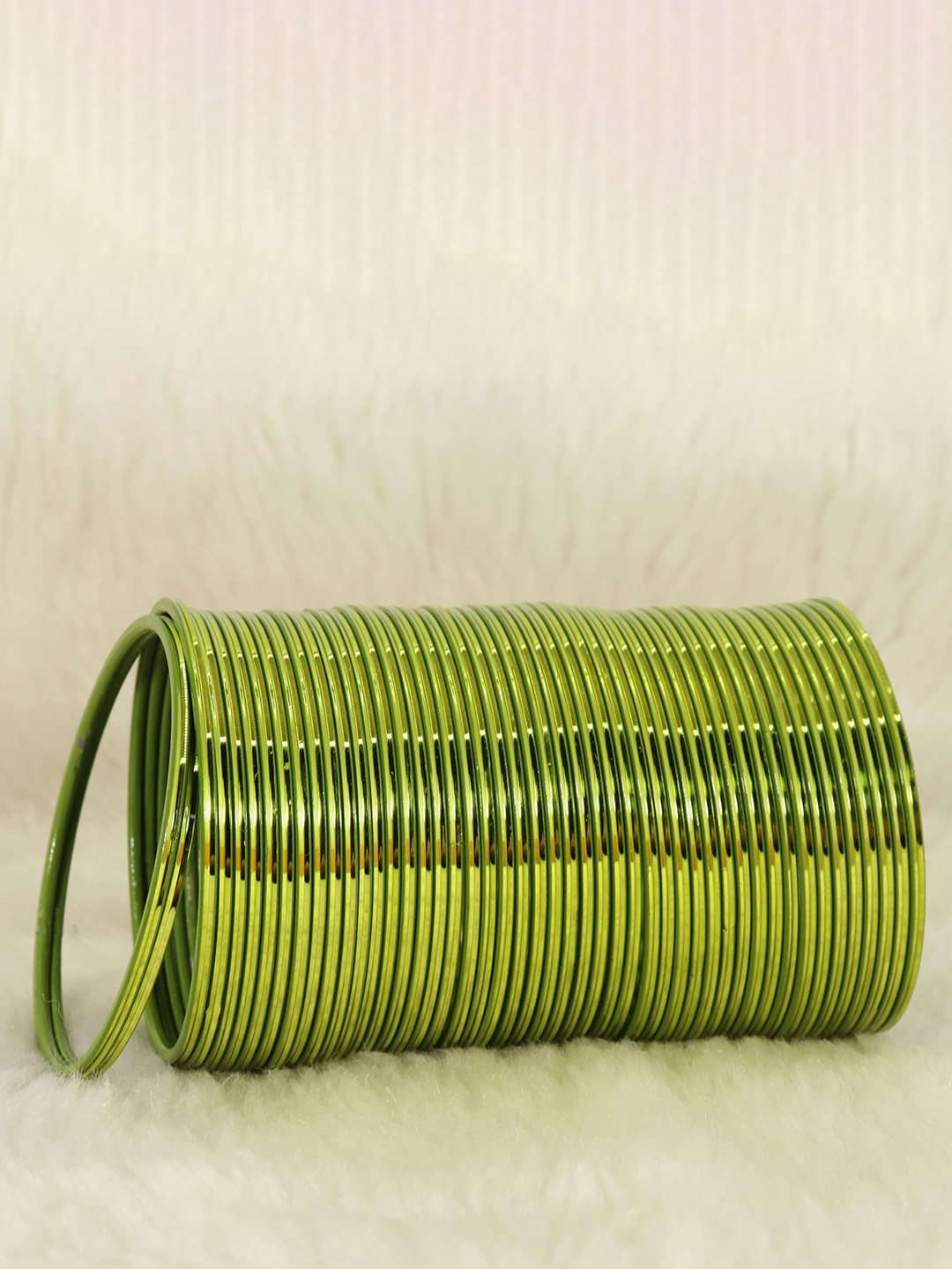 

ZULKA Set of 48 Simple Glossy Finished Metal Bangles, Green