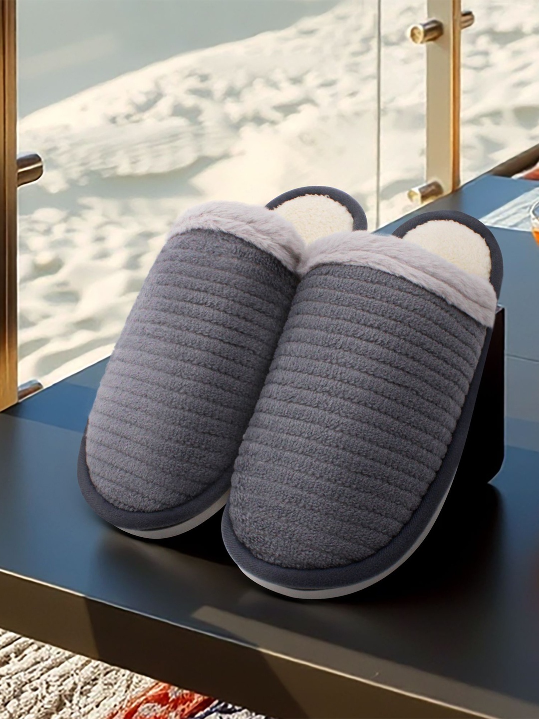 

JENNA Men Striped Room Slippers, Grey