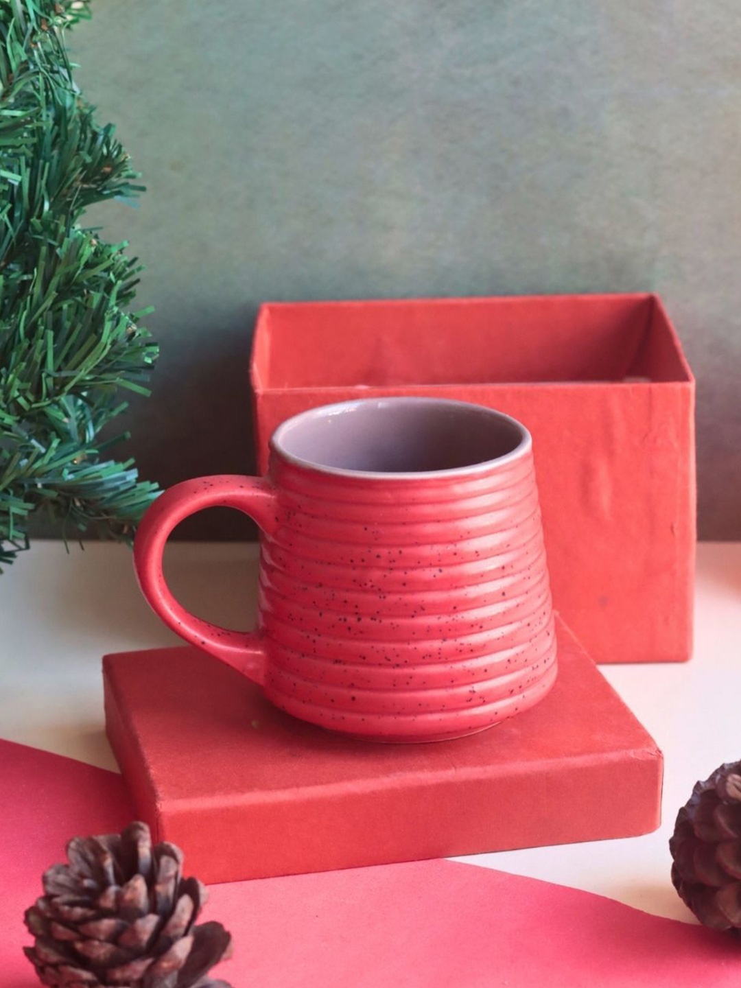 

WEAVING HOMES 1Pc Red Hand Painted Textured Ceramic Glossy Mug in a Gift Box