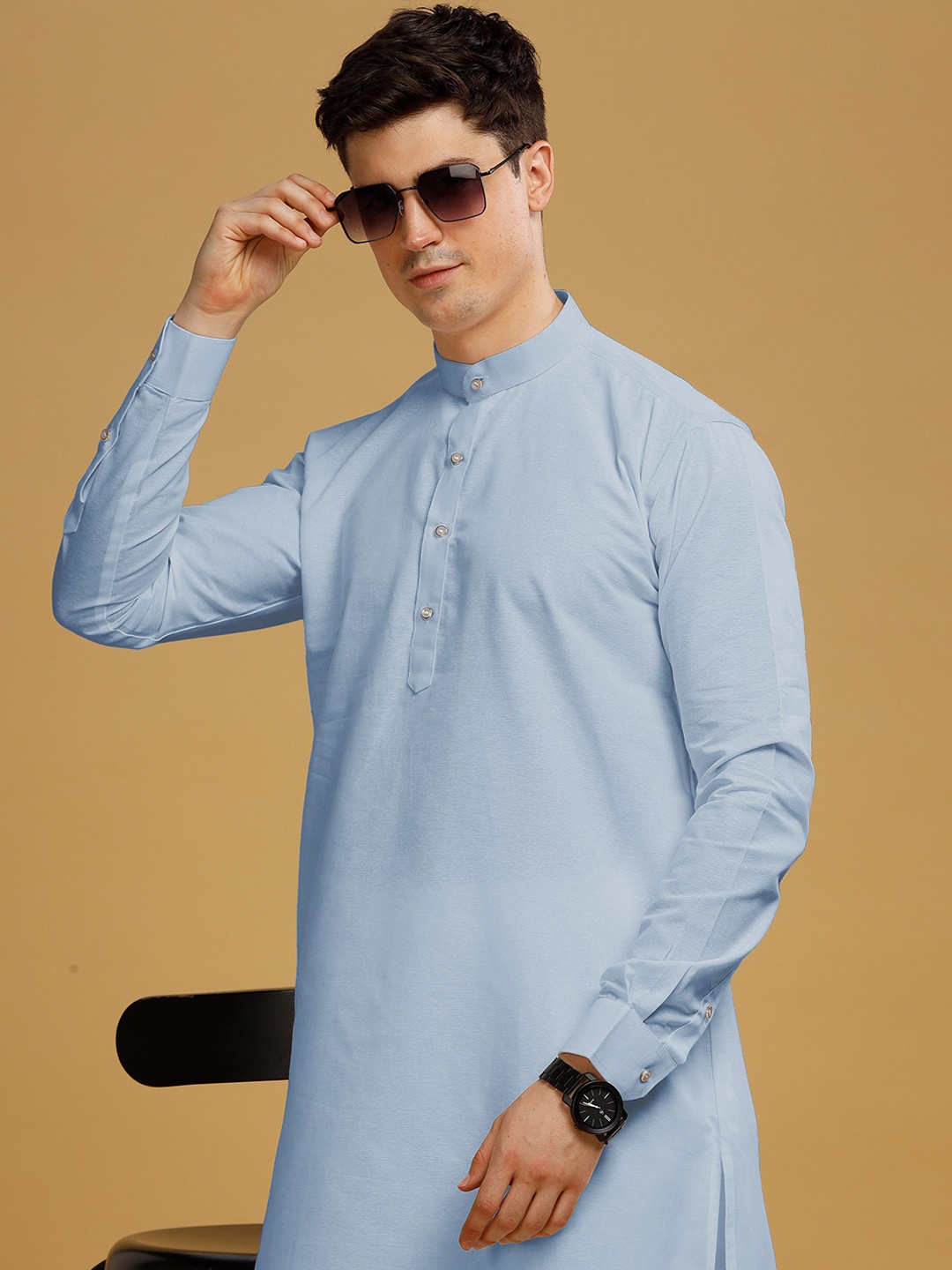 

Anouk Men Cotton Zari Kurta, Blue