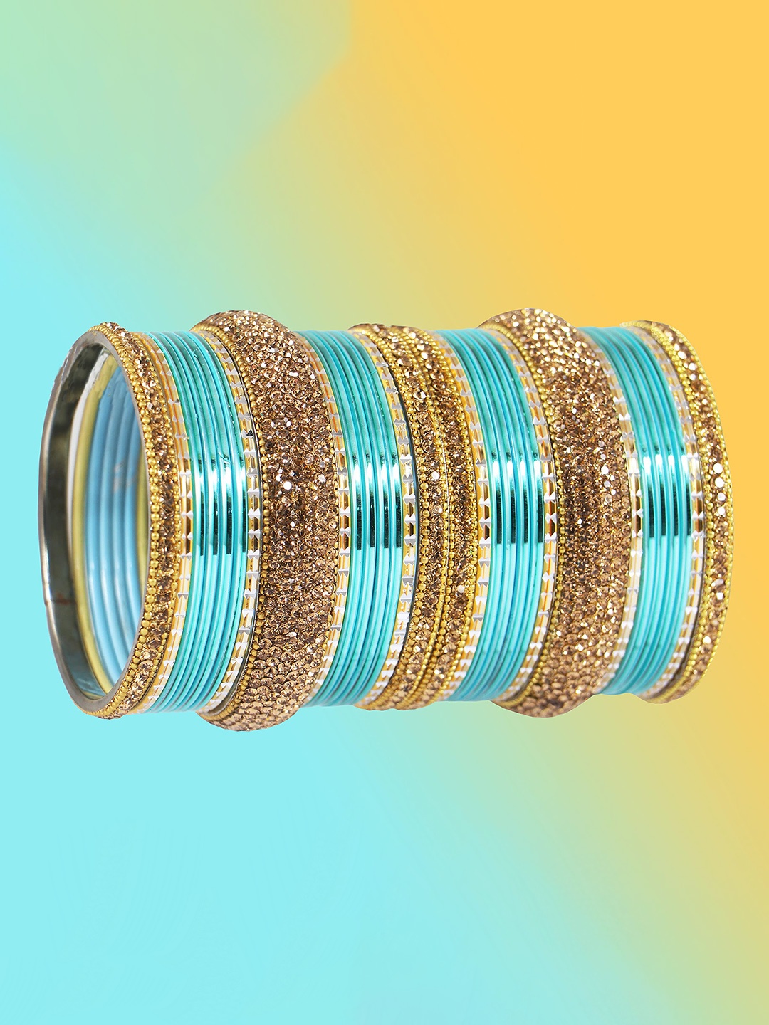 

ZULKA Set of 42 Metal Base with Zircon Gemstone and Pearl linked Latkan Pattern, Green