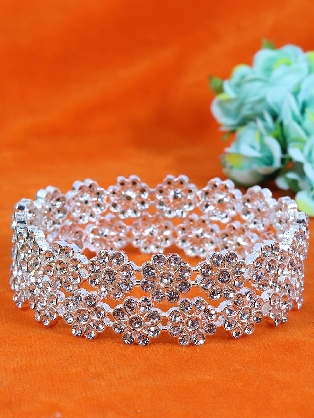 

ZULKA Set of 2 Silver-Plated Zircon Studded Bangle