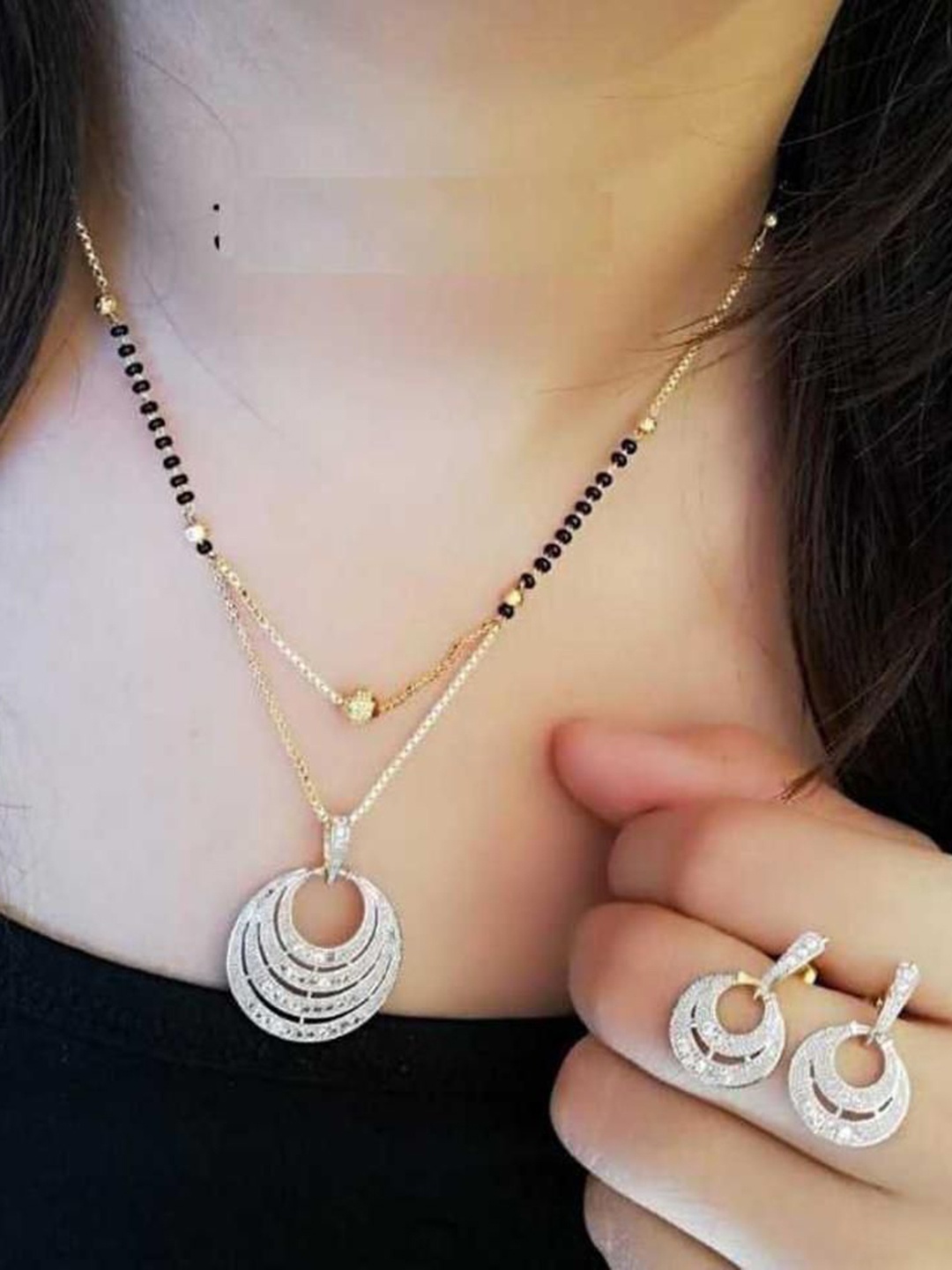 

SUNHARI Gold-Plated Mangalsutra