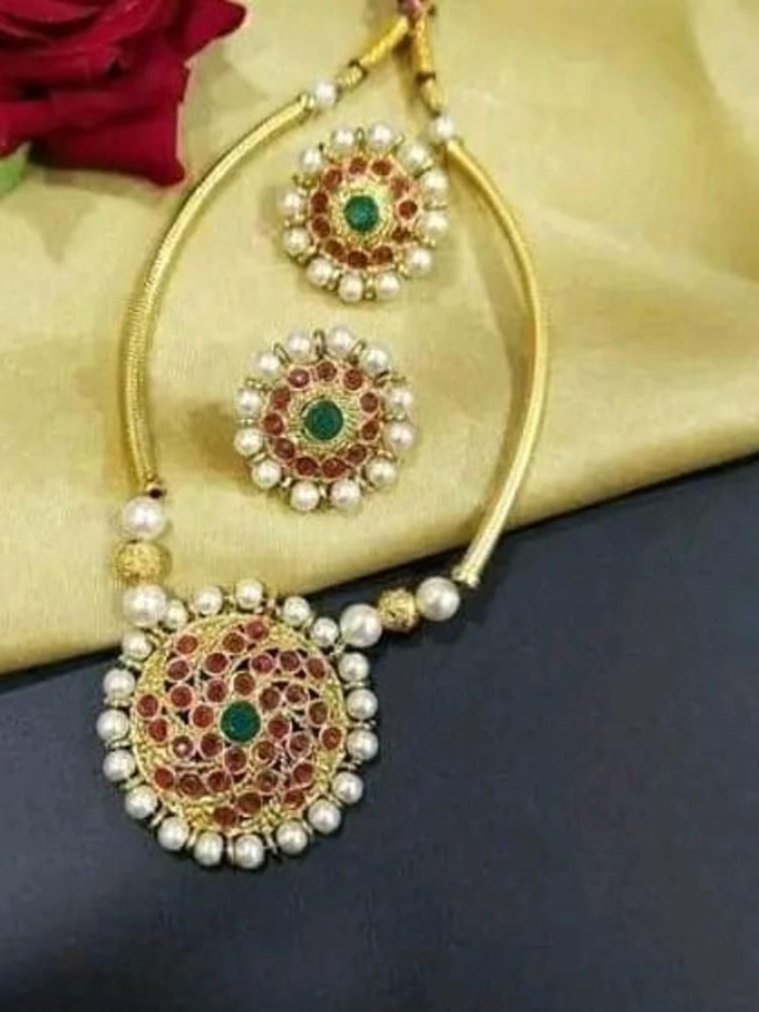 

Gyaan Jewels Stone-Studded & Beaded Necklace and Earrings, Gold