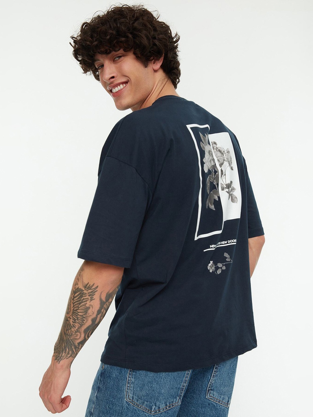 

Trendyol Men Graphic Printed Round Neck Pure Cotton T-shirt, Navy blue
