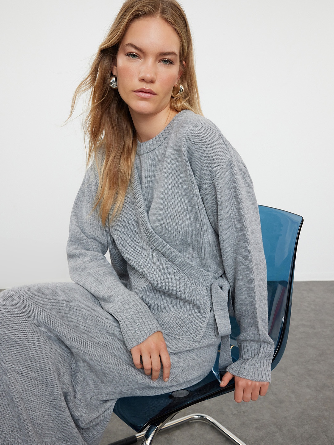 

Trendyol Round Neck Acrylic Top & Maxi Skirt, Grey