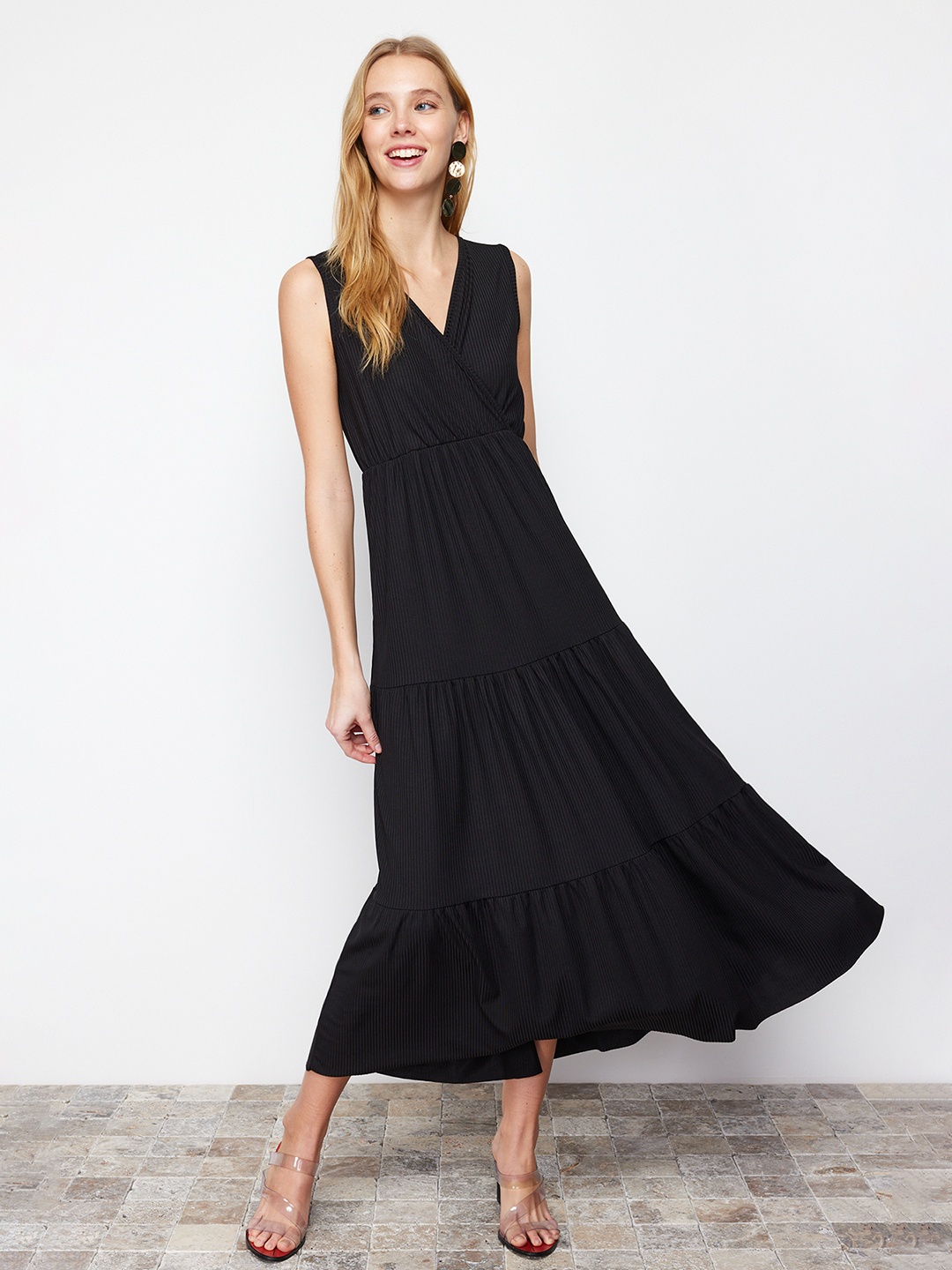 

Trendyol Women Tiered A-Line Midii Dress, Black