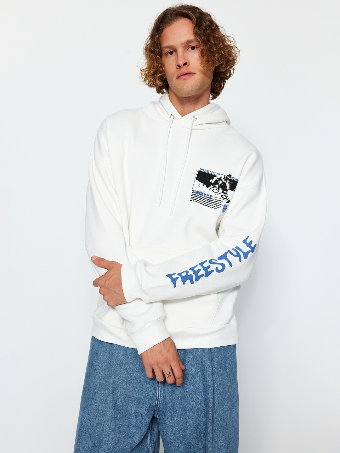 

Trendyol Men Printed Sweatshirt, Na