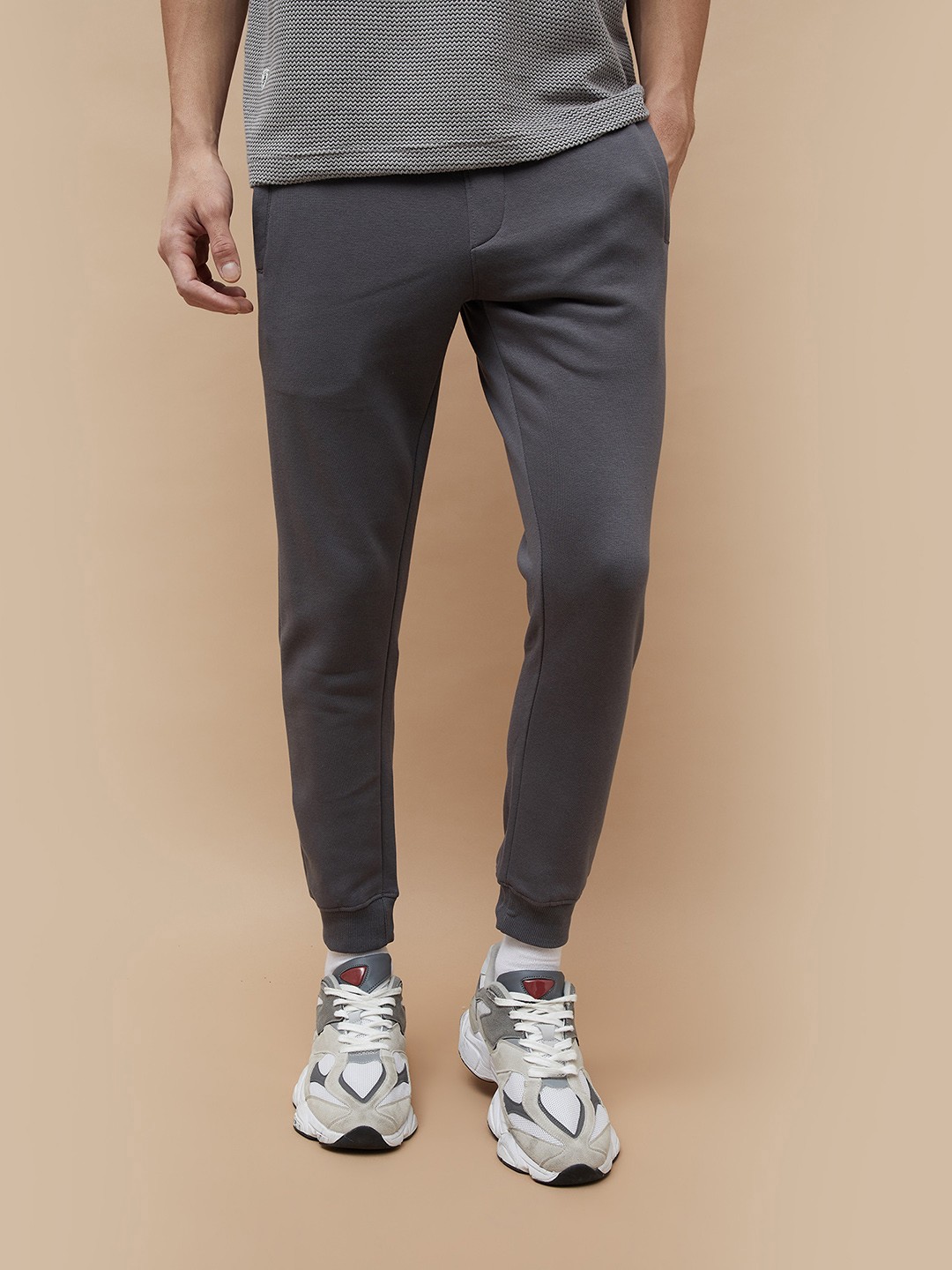 

Fame Forever by Lifestyle Men Slim-Fit Mid-Rise Joggers, Grey