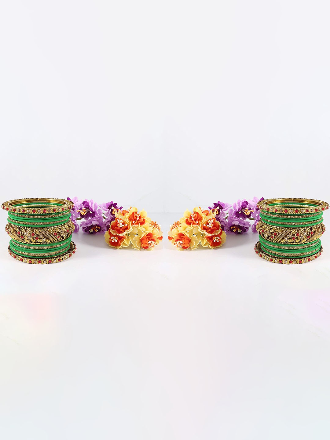 

ZULKA Set of 30 Non-Precious Metal Base Metal and Zircon Gemstone Bangle, Green