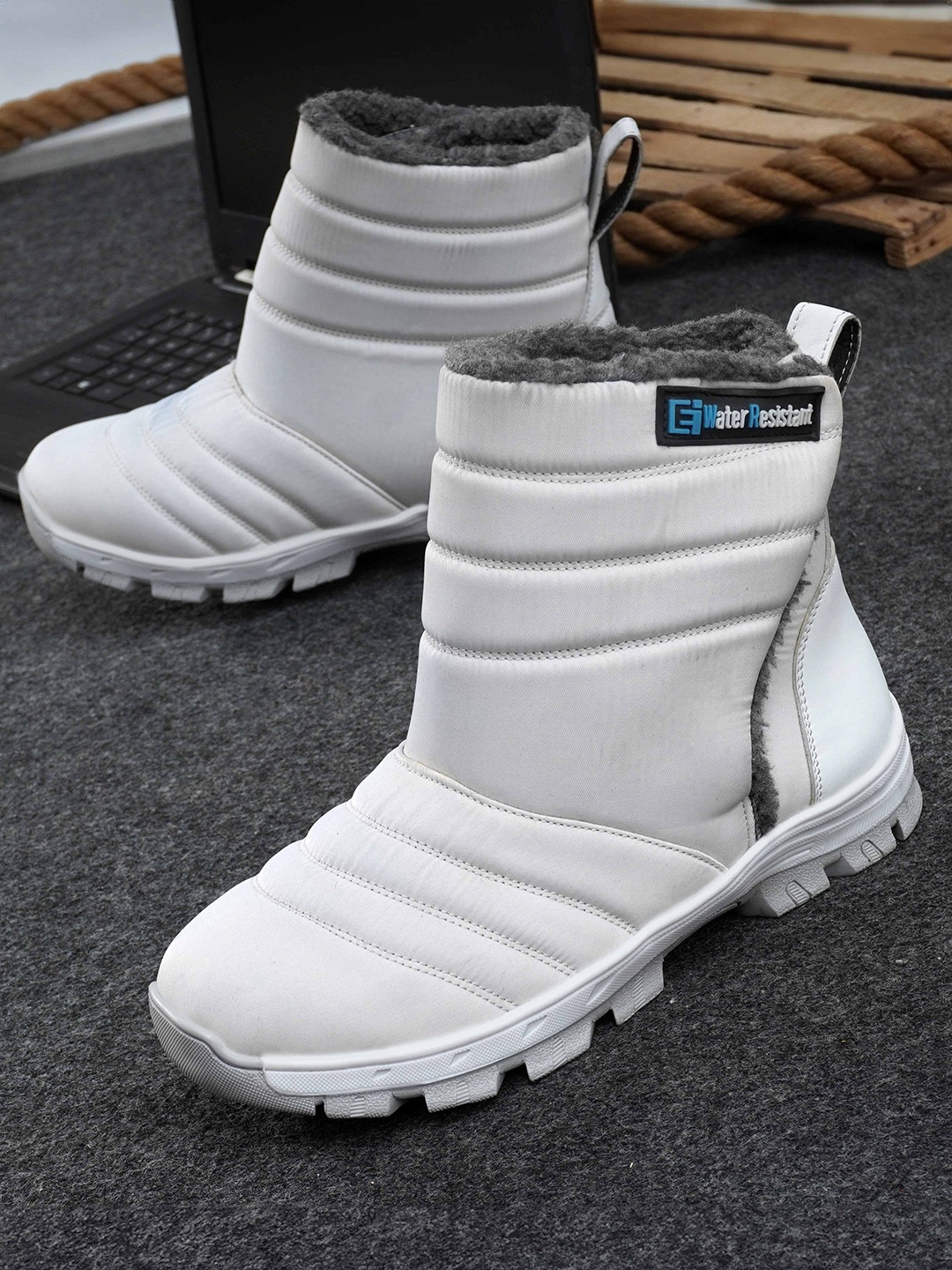 

Eego Italy Men Snow Resistant Insulated Velcro Winter Boots, White