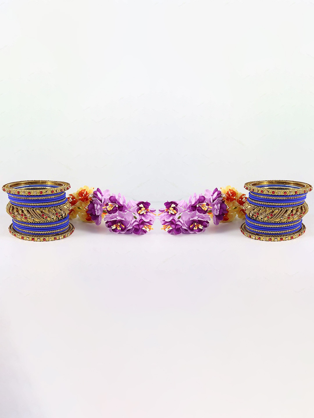 

ZULKA Set of 30 Non-Precious Metal Base Metal and Zircon Gemstone Bangle, Blue