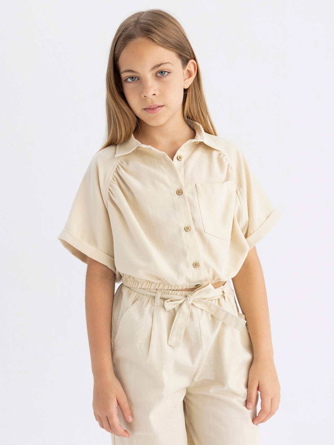

DeFacto Girls Spread Collar Casual Shirt, Cream